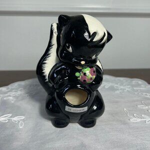 California pottery - deLee Art ceramic De-Stinker skunk match holder